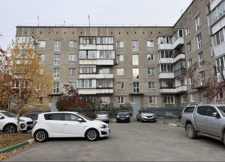 Продаю двухкомнатную квартиру, 55.2 м2, Копейск, улица Жданова, 23А