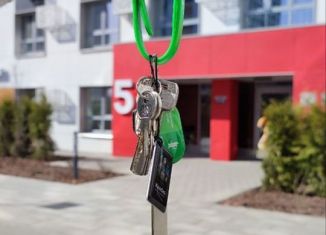 Продаю 3-комнатную квартиру, 76 м2, Казань, улица Азата Аббасова, 23, ЖК Весна 2