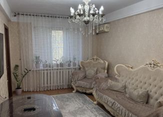 Продам 3-комнатную квартиру, 68 м2, Дагестан, улица Юсупова, 70