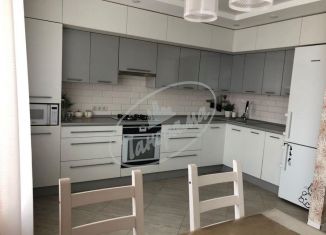 Продаю 3-комнатную квартиру, 69 м2, Калуга, улица Братьев Луканиных, 3