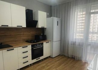 Сдается 1-комнатная квартира, 37 м2, село Мирное, улица Крымской Весны, 9к1А