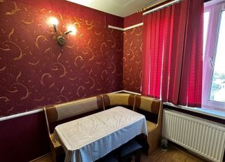 Продается 3-комнатная квартира, 67 м2, село Кочубеевское, Братская улица, 103