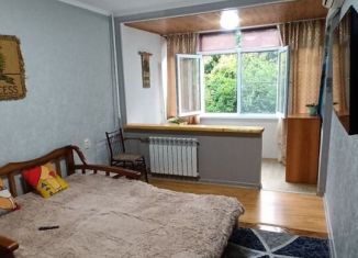 Сдам в аренду 1-ком. квартиру, 30 м2, Сочи, улица Дарвина, 95