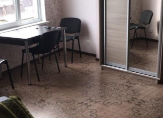 Сдам квартиру студию, 32 м2, Сочи, Верхнеизвестинская улица, 26, микрорайон Энергетик-Изумруд