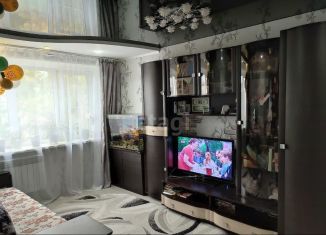 Продам 2-ком. квартиру, 42 м2, Кыштым, улица Горелова, 2