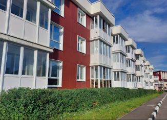 Продам 2-ком. квартиру, 52 м2, деревня Ликино, деревня Ликино, 103А