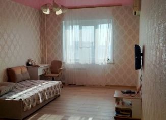 Сдается 1-комнатная квартира, 40 м2, Волгоград, Шауляйская улица, 4А