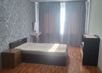 Сдаю 2-ком. квартиру, 56 м2, Тихорецк, Краснооктябрьская улица, 70