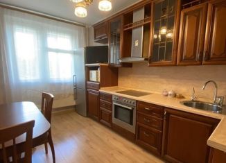 Сдача в аренду 3-ком. квартиры, 77 м2, Москва, улица Генерала Белобородова, 32