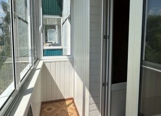 Продается 1-комнатная квартира, 30 м2, Сызрань, улица Карпинского, 38