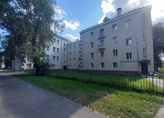 Сдача в аренду 2-комнатной квартиры, 29.9 м2, Кировск, улица Победы, 7