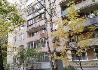 Продажа 2-комнатной квартиры, 52.5 м2, Троицк, Школьная улица, 9