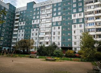 Продам трехкомнатную квартиру, 57.2 м2, Санкт-Петербург, Искровский проспект, 4к1, метро Проспект Большевиков