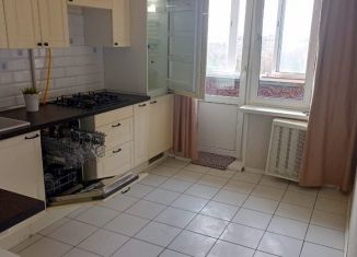 3-комнатная квартира в аренду, 68 м2, рабочий посёлок Монино, улица Баранова, 3