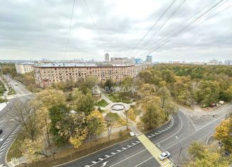 Продается однокомнатная квартира, 37 м2, Москва, улица Маршала Бирюзова, 40, метро Октябрьское поле