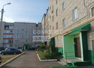 Продаю 4-ком. квартиру, 82.9 м2, Благовещенск, улица Комарова, 31