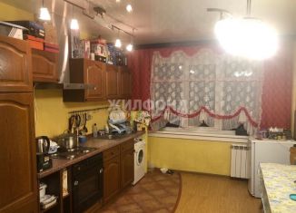 Трехкомнатная квартира в аренду, 60 м2, Новосибирск, улица Крылова, 67А, метро Сибирская