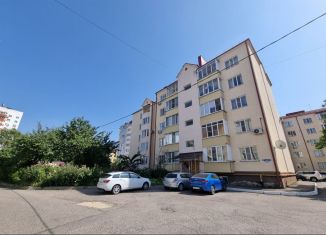 Продаю 2-ком. квартиру, 54 м2, Ессентуки, Депутатская улица, 3