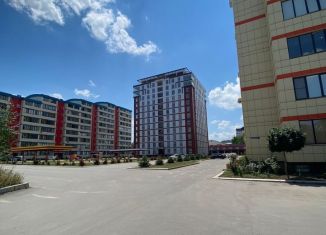Продается двухкомнатная квартира, 74 м2, Нальчик, Балкарская улица, 97к3, ЖК Петровский