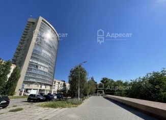 Продажа многокомнатной квартиры, 330 м2, Волгоград, улица Маршала Чуйкова, 51А