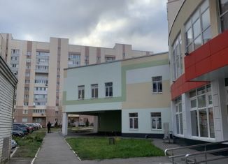 Продаю торговую площадь, 678 м2, Саратов, улица А.С. Трынина, 4Б, Заводской район