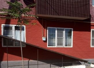 Продается 2-ком. квартира, 42 м2, село Октябрьское, Комсомольская улица, 11/1