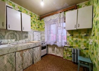 Продается 2-ком. квартира, 44 м2, поселок городского типа Мурмаши, улица Кирова, 6