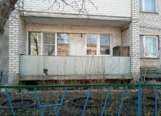 Продаю двухкомнатную квартиру, 50.5 м2, поселок Листвянка, Советская улица, 6
