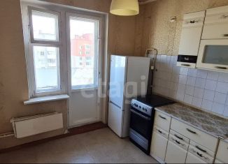 Продам 3-комнатную квартиру, 65 м2, Омск, улица Ватутина, 28, Кировский округ