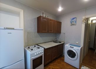 Продаю 2-ком. квартиру, 41 м2, Казань, Вахитовский район, улица Татарстан, 52