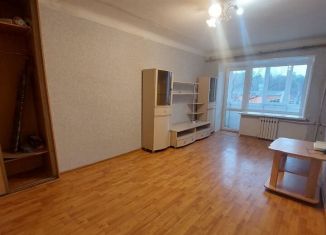 Продаю 1-ком. квартиру, 32 м2, Краснокамск, проспект Маяковского, 8