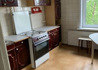 Сдам 2-комнатную квартиру, 50 м2, Коми, улица Сенюкова, 39