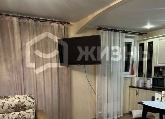 Продается трехкомнатная квартира, 60 м2, Екатеринбург, Сиреневый бульвар, 11, метро Ботаническая