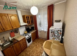 Продам 2-ком. квартиру, 34 м2, Смоленск, улица Кирова, 19