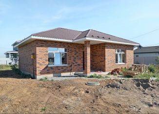 Продаю дом, 106 м2, село Бима, улица Чингиза Айтматова, 1