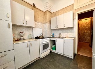 Продажа 2-ком. квартиры, 53 м2, Новомосковск, Московская улица, 29