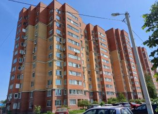 Продам 2-ком. квартиру, 60.4 м2, Апрелевка, Парковая улица, 11к1