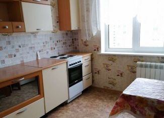 Сдается 1-ком. квартира, 36 м2, Омск, улица Конева, 36