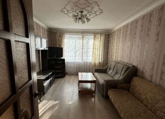 Трехкомнатная квартира в аренду, 55 м2, Георгиевск, улица Кочубея, 20