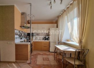 3-комнатная квартира на продажу, 87 м2, Омская область, улица Ватутина, 24