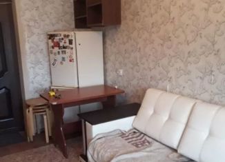 Сдача в аренду комнаты, 14 м2, Казань, улица Дементьева, 31