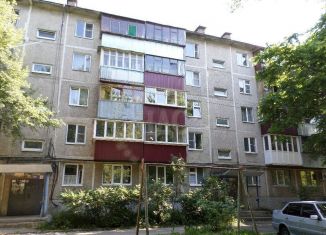 Продается 4-комнатная квартира, 61.1 м2, Курск, улица Димитрова, 93, Центральный округ