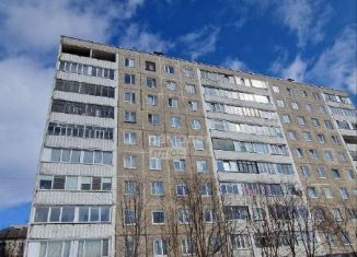 Продается 3-комнатная квартира, 52.5 м2, Мурманск, улица Фадеев Ручей, 11