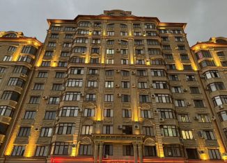 Продажа 2-ком. квартиры, 80 м2, Каспийск, Молодёжная улица, 8