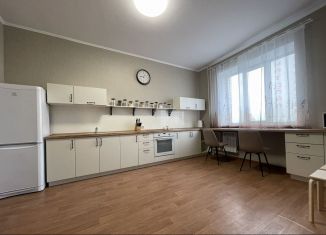 Сдается 2-ком. квартира, 73 м2, Курск, проспект Анатолия Дериглазова, 121