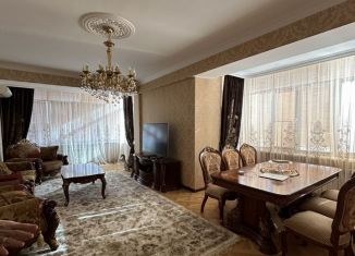 Продажа 4-комнатной квартиры, 146 м2, Дагестан, улица Абдулхамида Юсупова, 18