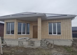 Продается дом, 108 м2, Невинномысск, улица имени Михаила Парыгина