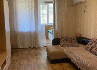 Сдам 3-комнатную квартиру, 60 м2, Элиста, улица 8 Марта, 58