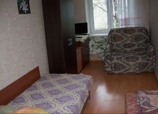 Сдается в аренду комната, 11 м2, Лобня, Мирная улица, 19