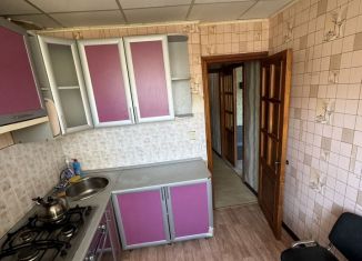 Сдаю в аренду 1-ком. квартиру, 40 м2, Саратов, Одесская улица, 2